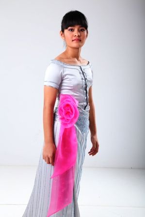 The sampot dress is inspired by the Apsara costumes
