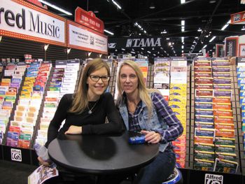 Interview with Lisa Loeb
