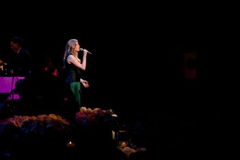 Tara Hawley - 2016 Parkside Christmas Concerts - Photo Credit: Julie Hahn Kerner, Sugarbush Design

