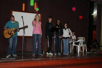 Tara leading worship with Jason Abernathy and a little help from new friends in Bolivia
