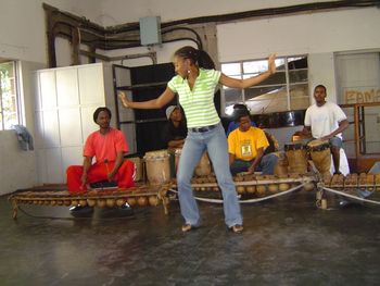 Compañía Nacional de Canto y Danza de Mozambique
