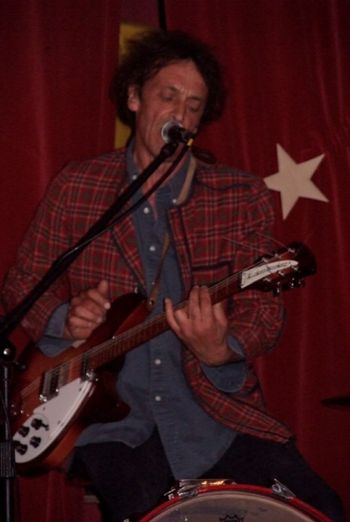 Jim performing as The Psycho Dahlia Sept 2009
