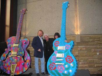 Lee Roy Parnell and Manuel
