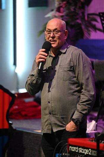 Pastor Geoff Winter
