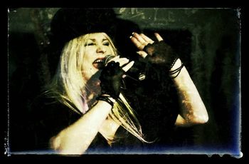Maralee Live with "Marilyn's Ghost" Band Photo by Cash Bryan
