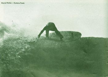 wayne in his 'blitzing mood'....NZ champs 1971 short stubby fat boards were happening bigtime in '71...twin fins ..swallow tails and square backs were the rage....
