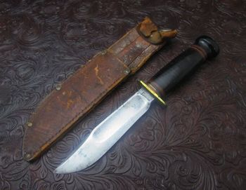 Bowie knife

