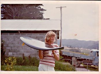 Graham Allan at his Raumanga digs..... Another nice lookin Supersession board.....of course 'Supersession' got its name from the music album that came out in '68 by Al Kooper..Mike Blomfield & Stephen Stills...an album which we all thought was pretty cool!
