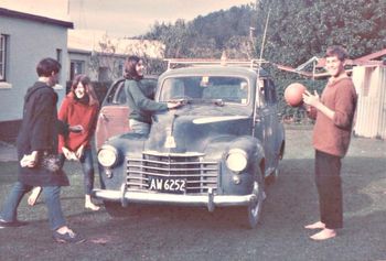 1965 Mal Eggington...Wendy Berridge...Liz Smith....Tony Kivell......hows that awesome car!!!
