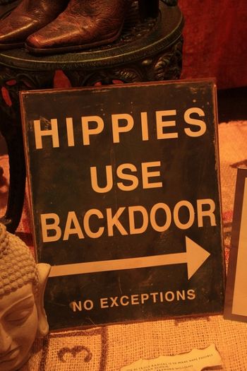 however..not everyone in '71 liked hippies........Ha!!!!
