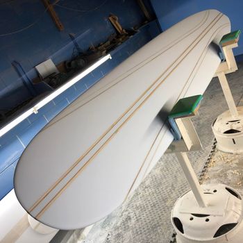 Roger Hall Surfboards.. curved stringer 2021......loved those stringers!!
