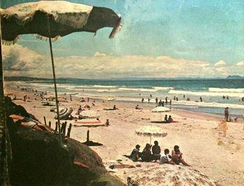 one of our most popular surf spots...Waipu Cove...1962 and hardly a surfboard to be seen!!........
