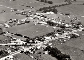 Waipu (Northland) 1953 ...if you lived in a rural area of NZ.... you probably lived in a town similar to this.... thats our old Waipu primary school in the background..Waipu pub in the forground...pubs closed at 6pm..remember!!
