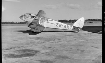 Domine plane whenuapai 1954
