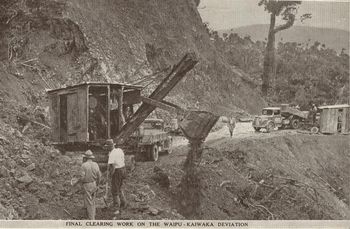 1938 in fact here's the exact same piece of road 73yrs earlier (than the last photo) funny to think that when we moved to the Brynderwyns in 1956....only 18 yrs before in 1938...there was no road over the Brynderwyns....only way to get to Whangarei then was around thru Mangawhai or Maungatoroto up to the 1940s...
