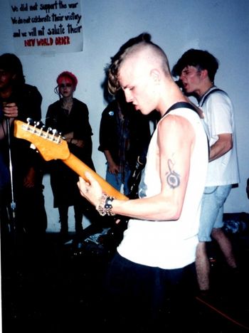 Live @ the 404 Willis, July 13th, 1991. #8
