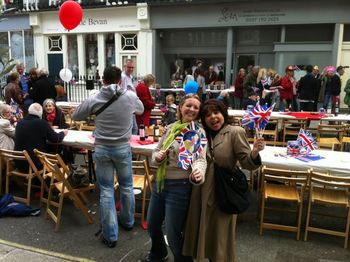 Leslie joins a street party in London.
