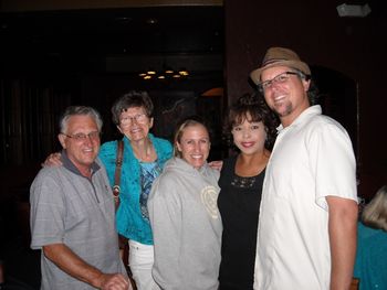 Leslie w/ our very good friends, Mike, Carol Penn & Alexis & Matthew Loya.
