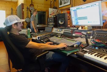 The Zone, Dripping Springs, Texas. July 13 2018. Pat Manske mixing. (Recording Onward)
