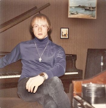 1982, Studio Recording "Pop Musician", 1982
