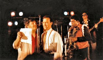 Arte_with_Michael_Keaton__Clarence_Clemons_and_Mike_Evans
