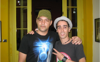 Saul Lopez Music images y Adrian Berazain En La Habana con el cantautor, Noviembre del 2012
