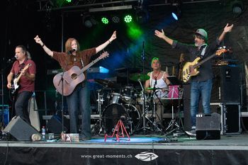 Beth Wimmer & The Bookmarks, at Wydekantine Festival, Dornach Switzerland. photo by 'great moments'

