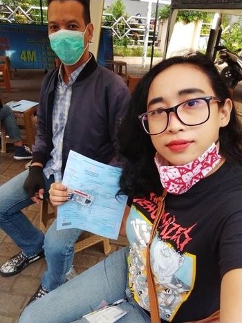 Boren Ronggo bribes the Indonesian 🇮🇩 department of licensing with Tammy Parastuty’s Dehumanizers T-Shirt in exchange for a No ?’s asked Drivers License
