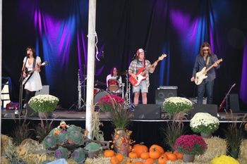 Photo #1 CHANELLE ALBERT & THE EASY COMPANY LIVE @ The 2019 International Plowing Match *September 20, 2019 - Verner, Ontario
