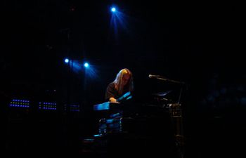 Erik Norlander live at P60 in Amsterdam, NL in 2004. Photo by Alex C.
