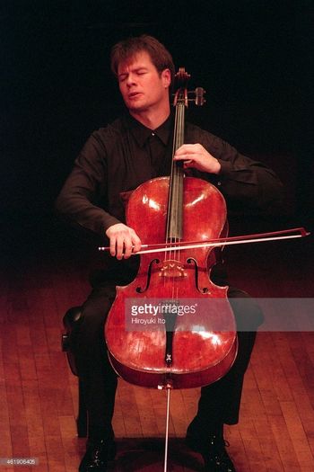 Cellist, Daniel Gaisford performing at the 92 street Y Kaufman Center in NY premiere of the Hersch Sonata No. 1 for Unaccompanied cello