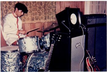 img025 My first new Pearl drum set. Check out the old amps and guitars! Wish I had those today. I was about 14 years old