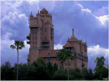 Hollywood Tower Hotel
