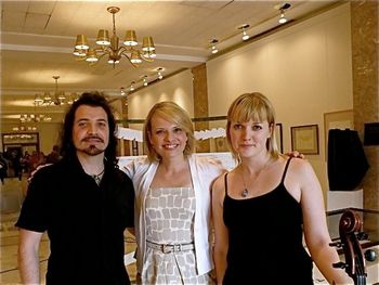 Concert/The Hutchins Gallery Exhibition New York with Theresa Sauer, Colette Alexander (cellists)
