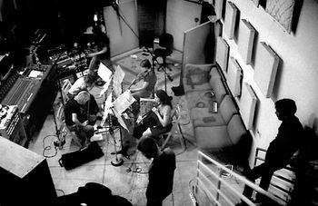 Voxtrot Sway recording - photo Annie Gunn 2006
