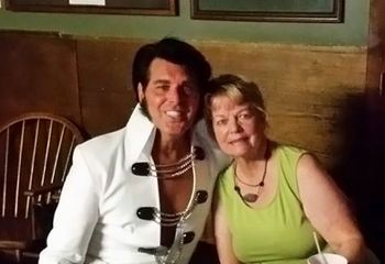Cynthia Pepper from the movie Kissin Cousins with Elvis . Lovely Lady
