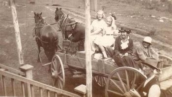 New photo of Tom Thomson ...with a wagon full of ladies!

