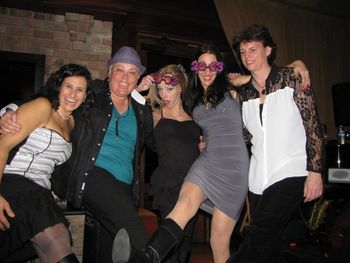 Gyrlband at The Salt Creek Grill - New Years Eve
