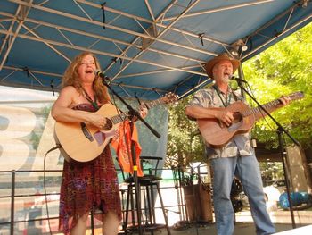 Lindy (right) was a Top 20 Finalist at the 2010 Wildflower Festival, Richardson, TX.
