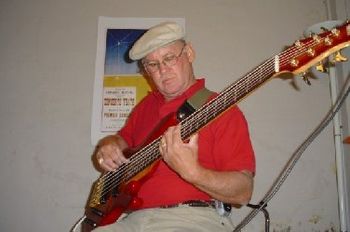 Gallo Red on Bass
