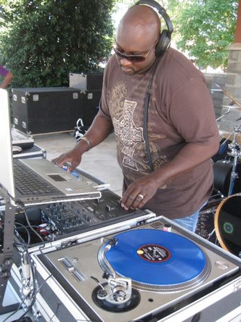 DIXIE CLASSIC FAIR 2010 BLACKSMITH DJ on the TURNTABLES for J.O.T. & MS. CRYSTAL performance
