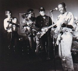 Jamming with Lonny Mack and  Lucky Peterson - photo: Alison Hardage
