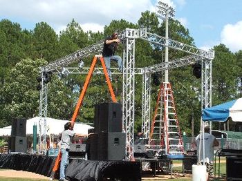 20 x 24 Portable Stage w/ Roof
