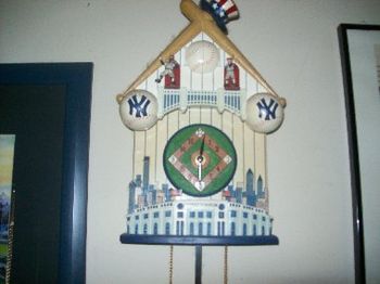 Yankee cuckoo clock.  Very annoying that the umpire comes out and chirps every half hour.  I had to remove the batteries. lol
