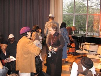 Talking with audience after 2007 DC 20th Anniv blues concert
