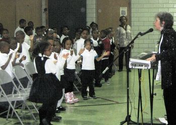Bonni leads Kipling Elementary students in assembly for Chicago School of Blues
