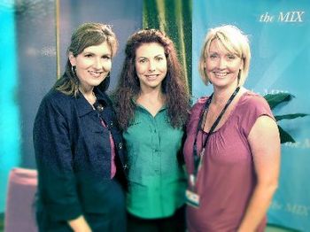 After a recent taping of the enterainment TV show "THE MIX" broadcast on COX-TV Orange County, CA., Leslie Leyton, host (L), Bethany (C) and Tina Horspool, Producer (R) take a moment for a production
