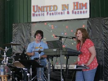 Debbie & Jesse, United In Him Muisc Festival, May 2009
