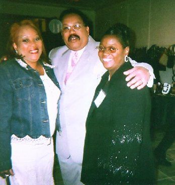 Pat with Mr. & Mrs. Steve Bowen (Clarksville Soulstirrers) at AGQC in AL 01/08
