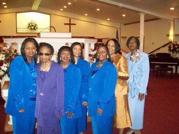 Bell Singers, Pastor Littleton and Apostle Forman in Rosedale, MS
